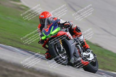 media/Nov-29-2025-TrackDaz (Sat) [[10ae2d9bce]]/A Group/Session 3 (Outside Grapevine)/